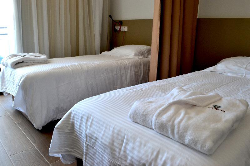 Eden Resort Wellness Rehabilitation Tersephanou Dış mekan fotoğraf